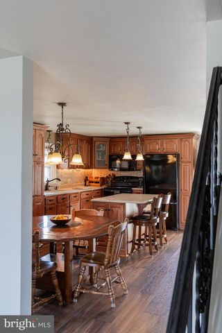 45 PLUM ST, Lititz, PA 17543