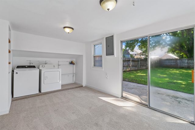 1805 E 12th Street, Des Moines, IA 50316
