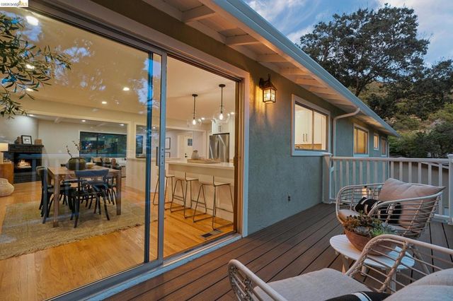 4325 Mountain View, Oakland, CA 94605