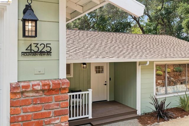 4325 Mountain View, Oakland, CA 94605