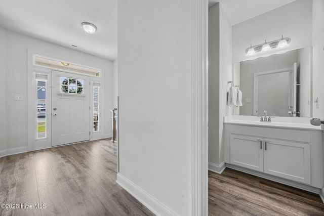 558 White Shoal Way, Sneads Ferry, NC 28460