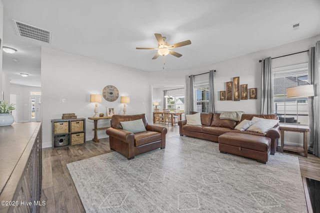 558 White Shoal Way, Sneads Ferry, NC 28460