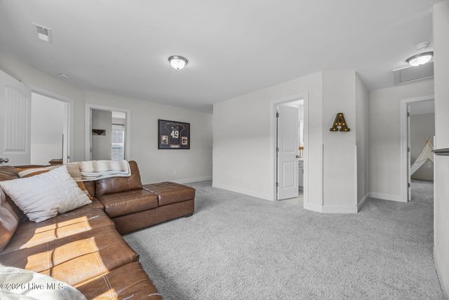 558 White Shoal Way, Sneads Ferry, NC 28460