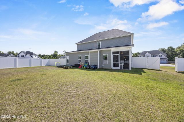 558 White Shoal Way, Sneads Ferry, NC 28460
