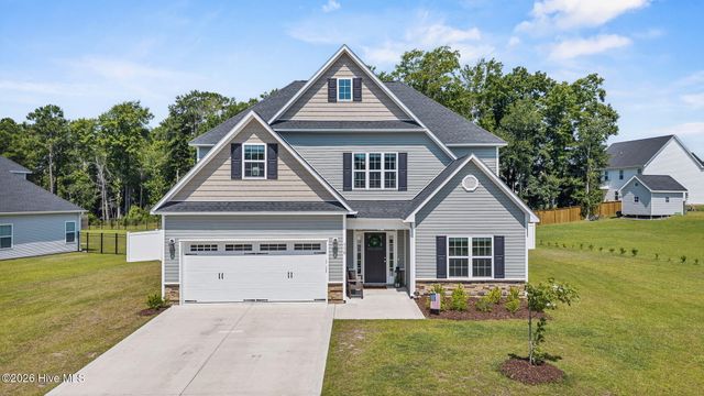 558 White Shoal Way, Sneads Ferry, NC 28460