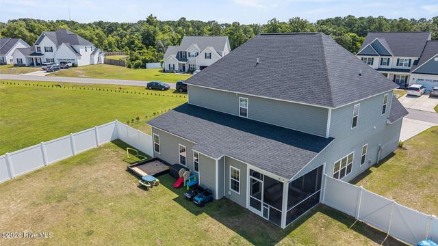 558 White Shoal Way, Sneads Ferry, NC 28460