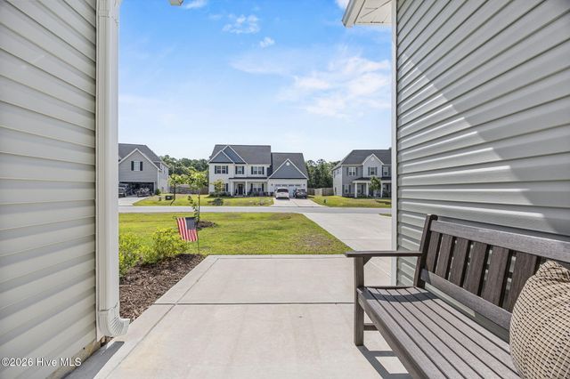 558 White Shoal Way, Sneads Ferry, NC 28460