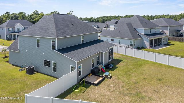 558 White Shoal Way, Sneads Ferry, NC 28460