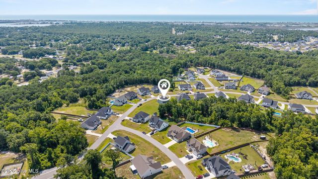 558 White Shoal Way, Sneads Ferry, NC 28460