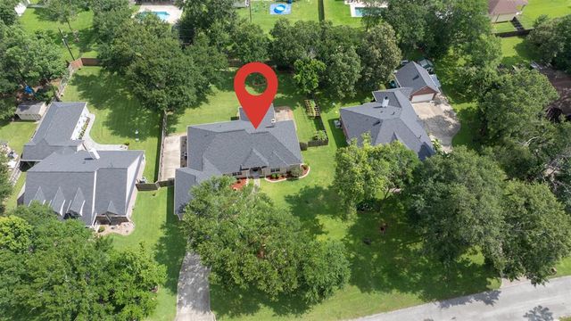 2452 Ripplewood Drive, Conroe, TX 77384