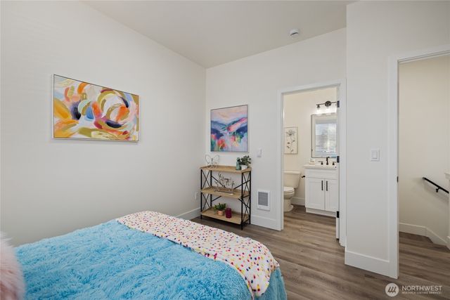 619 S 35th Street, Tacoma, WA 98418