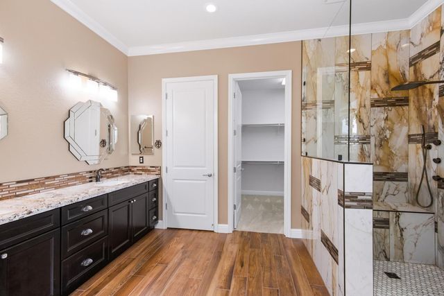 2040 Cove Ln, Roseville, CA 95747
