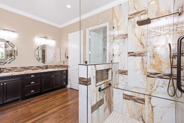 2040 Cove Ln, Roseville, CA 95747
