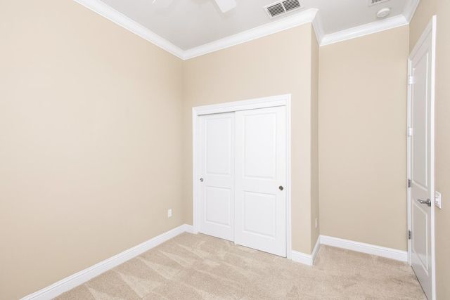 2040 Cove Ln, Roseville, CA 95747