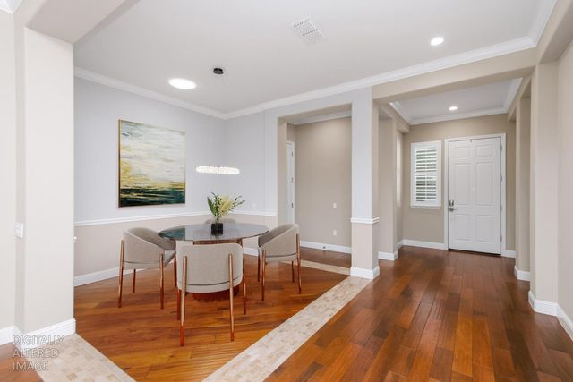 2040 Cove Ln, Roseville, CA 95747