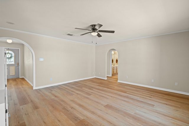 201 Gail Drive, Weatherford, TX 76085