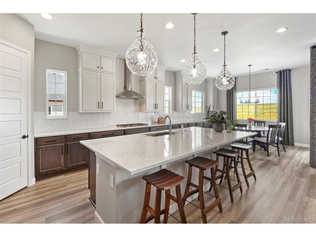 7000 S White Crow Way, Aurora, CO 80016