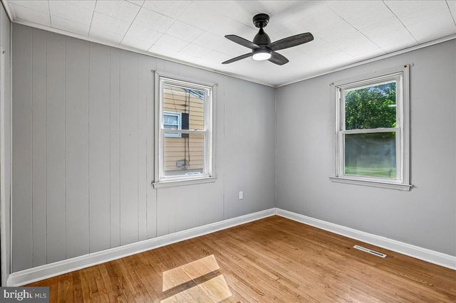 107 5TH AVE, Halethorpe, MD 21227