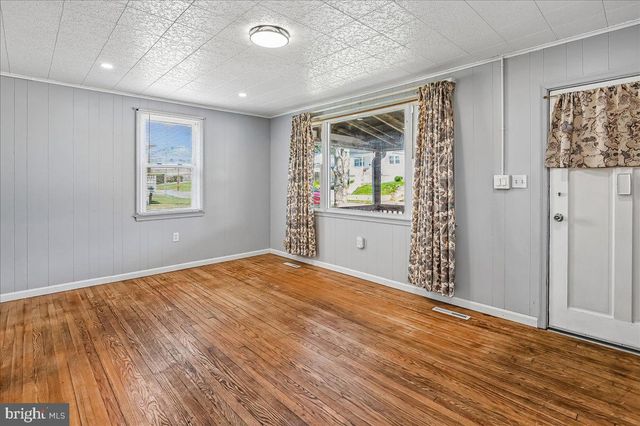 107 5TH AVE, Halethorpe, MD 21227