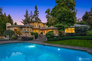 8622 NE 10th Street, Medina, WA 98039