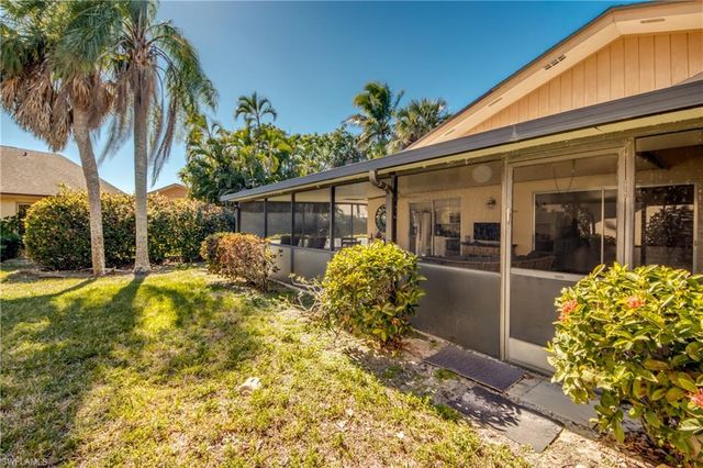 6425 Royal Woods DR, Fort Myers, FL 33908