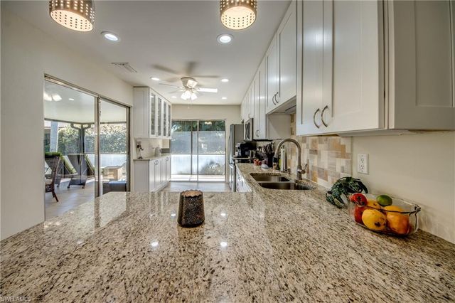 6425 Royal Woods DR, Fort Myers, FL 33908