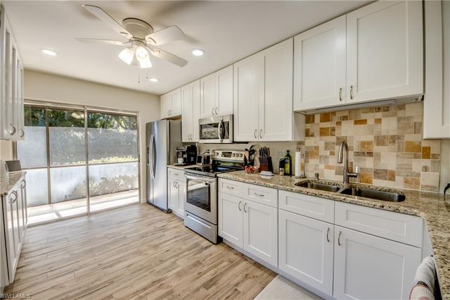 6425 Royal Woods DR, Fort Myers, FL 33908