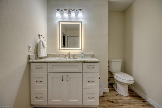 6425 Royal Woods DR, Fort Myers, FL 33908