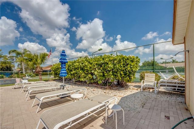 6425 Royal Woods DR, Fort Myers, FL 33908