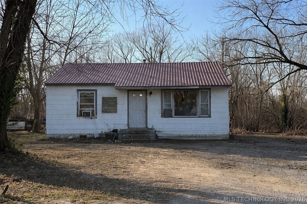 2101 S Johnstone Avenue, Bartlesville, OK 74003