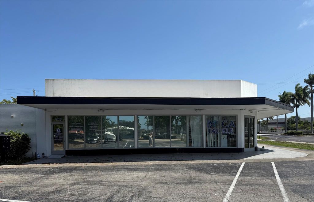 Image 1 of property listing at 3415 S Federal Hwy, Delray Beach, FL 33483