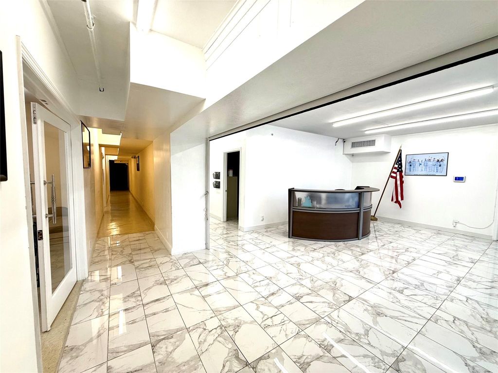 Image 3 of property listing at 3415 S Federal Hwy, Delray Beach, FL 33483