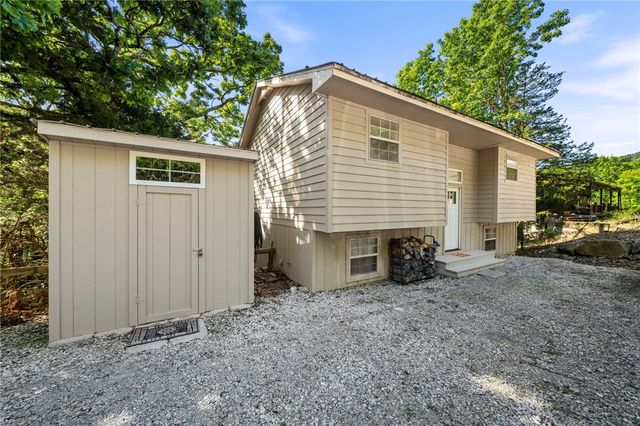 21289 Maple Drive, Garfield, AR 72732