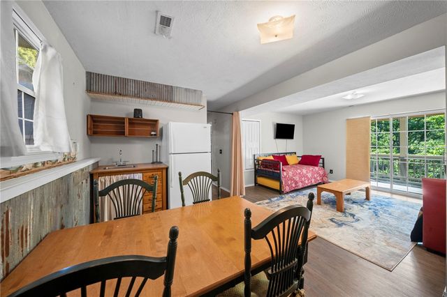 21289 Maple Drive, Garfield, AR 72732