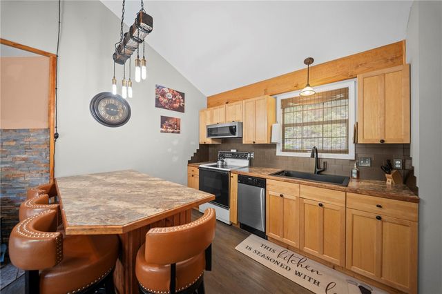 21289 Maple Drive, Garfield, AR 72732