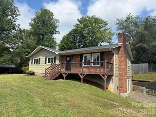 2005 Ada Williams Lane, Lenoir, NC 28645