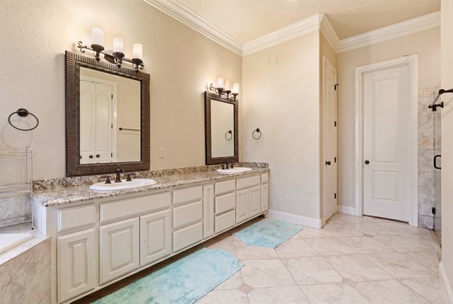 3900 Estancia Way, Fort Worth, TX 76108