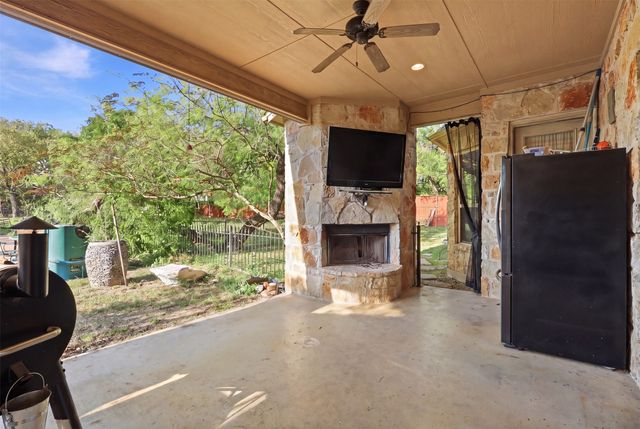 3900 Estancia Way, Fort Worth, TX 76108