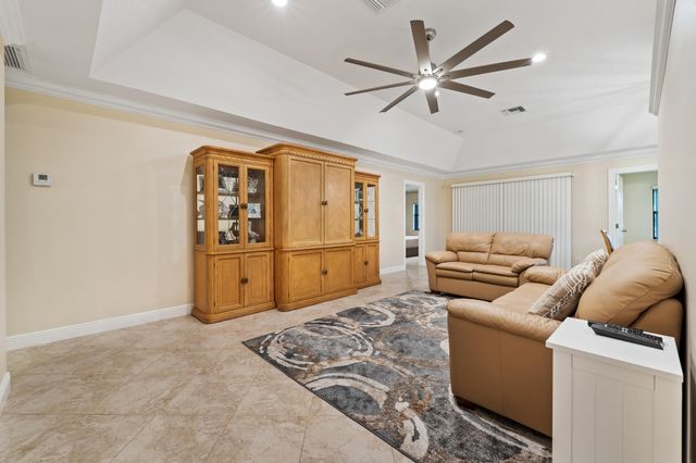 109 Half Moon Circle C, Jupiter, FL 33458