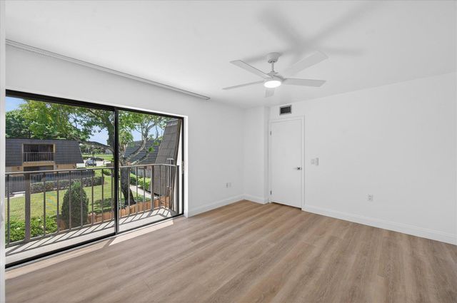 1617 16th Way, West Palm Beach, FL 33407