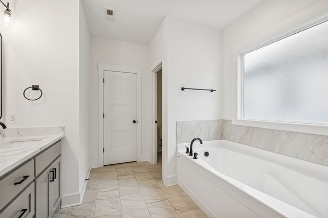 5715 Heirloom Dr, Murfreesboro, TN 37129