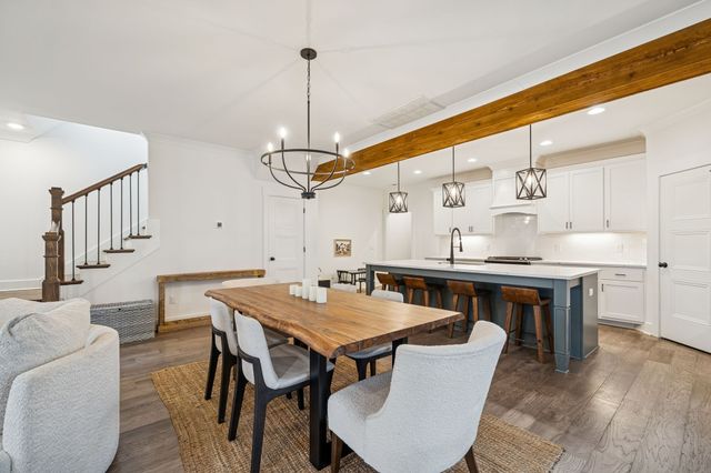 5715 Heirloom Dr, Murfreesboro, TN 37129