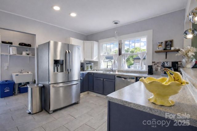 330 Charlotte Avenue, Rock Hill, SC 29730