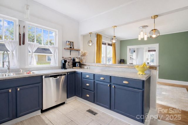 330 Charlotte Avenue, Rock Hill, SC 29730