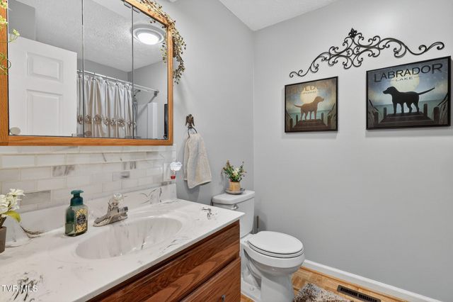 12138 Dettor Road, Bristol, VA 24202