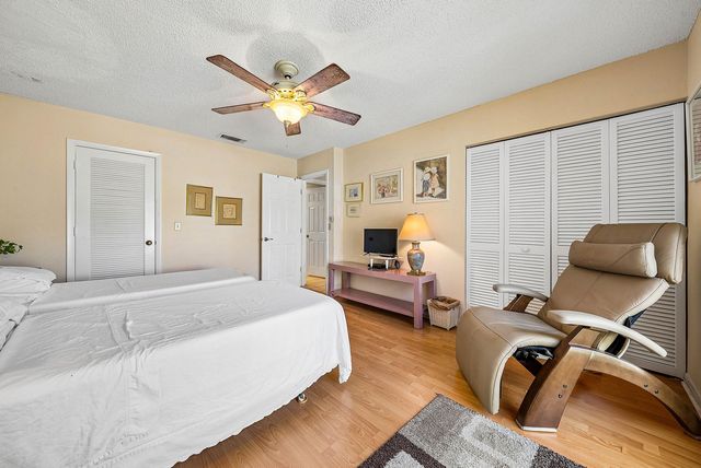 21875 Arriba Real 18b, Boca Raton, FL 33433