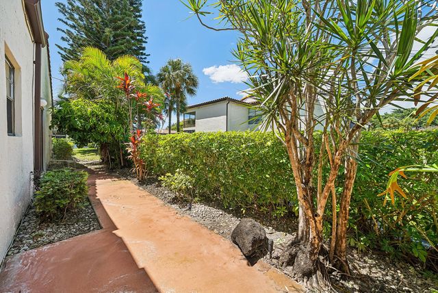 21875 Arriba Real 18b, Boca Raton, FL 33433