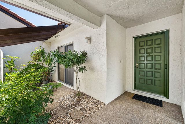 21875 Arriba Real 18b, Boca Raton, FL 33433