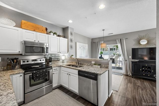 10293 Sedge Grass Way, Highlands Ranch, CO 80129