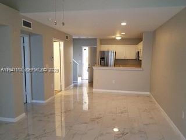 4863 Via Palm Lakes 806, West Palm Beach, FL 33417